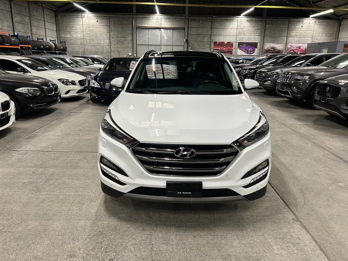 HYUNDAI Tucson