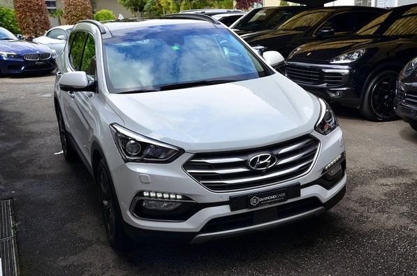 HYUNDAI Santa