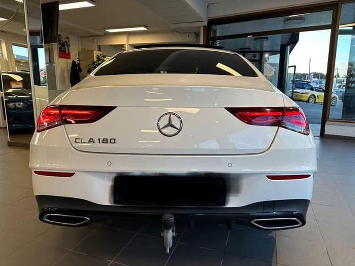 Mercedes-Benz CLA